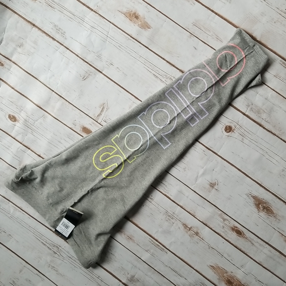 Adidas girls leggings. Capri style size XL. NWT